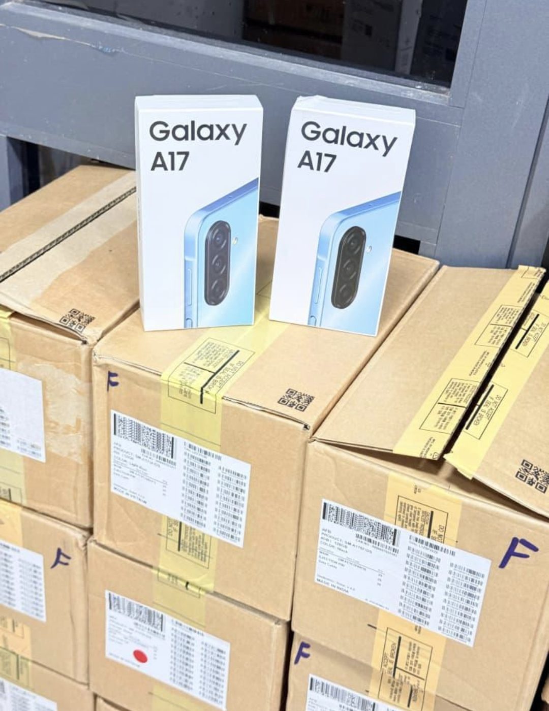 Samsung Galaxy A17 Samsung Galaxy A17 - Coloris Bleu Ciel – Image 1